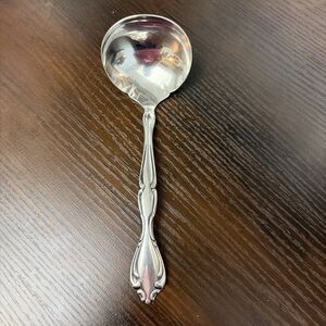Oneida CANTATA Community Stainless Flatware - CHOICE Gravy Ladle
